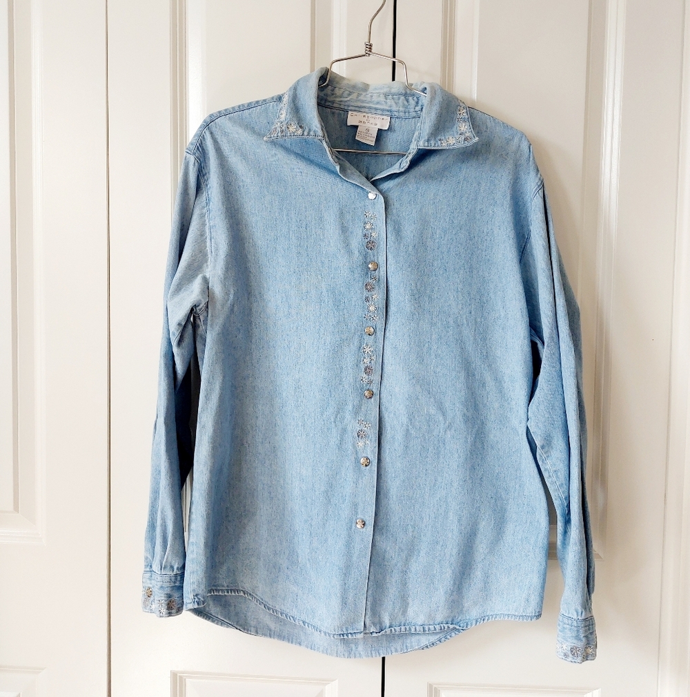 Snowflake Christmas Chambray/Denim Snap Shirt Medium Christopher & Banks